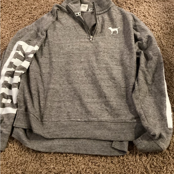 PINK VS Quarterzip - Picture 1 of 3